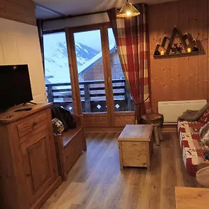https://appart-lumineux-a-st-sorlin-darves.hotels-rhonealpes.com