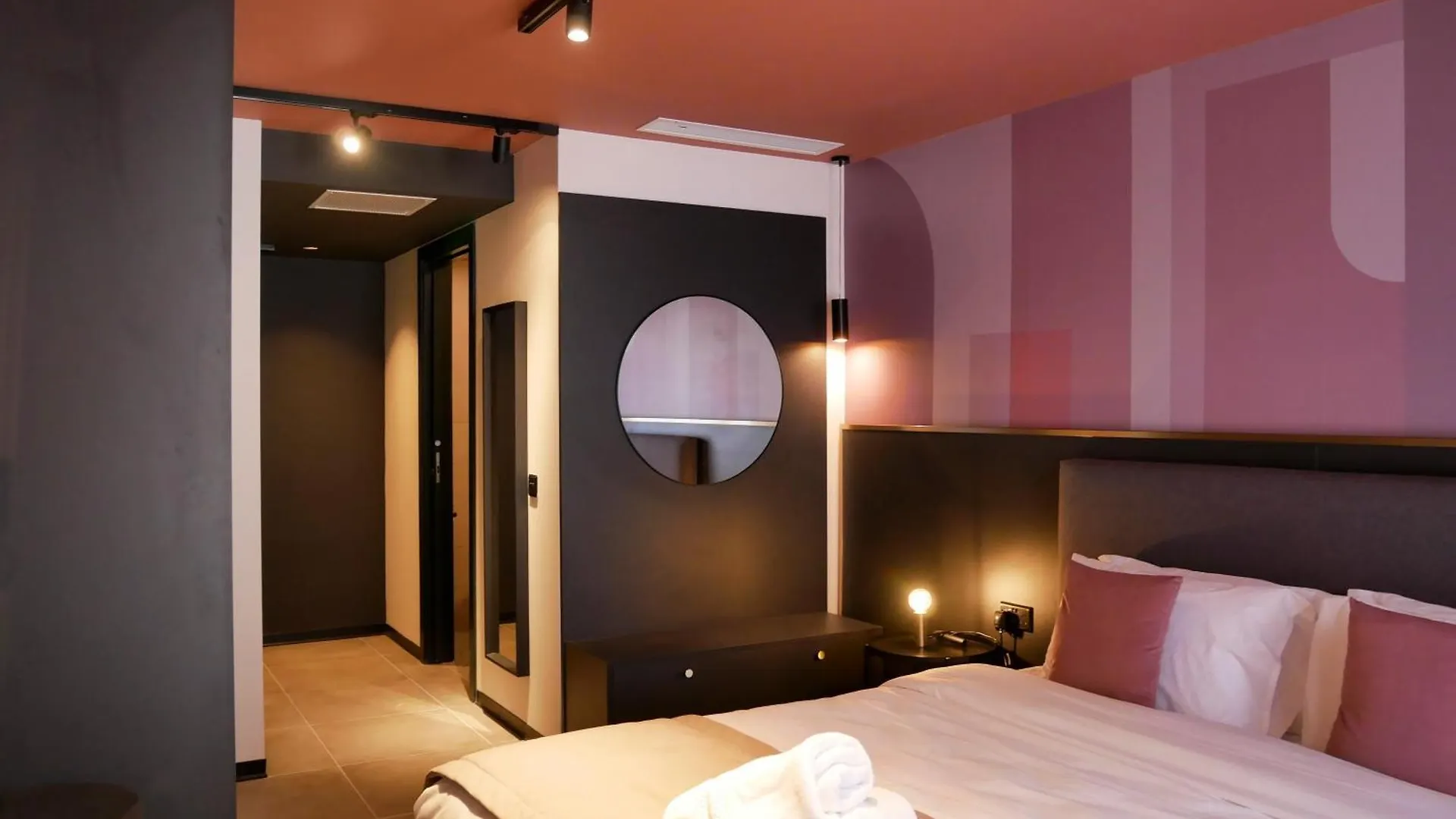 Eleven By Warren Collection Apartment Sliema