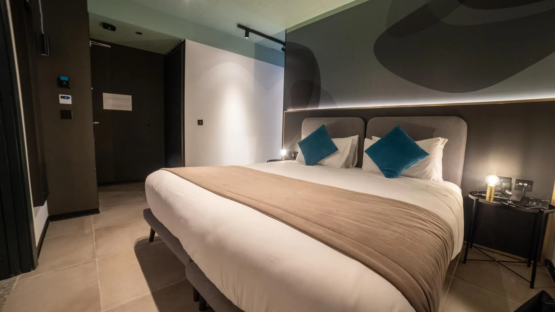Eleven By Warren Collection Apartment Sliema